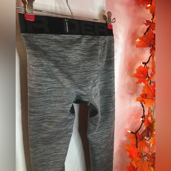 Under Armour | Boy’s Light Gray “GoldGear” Pants - Picture 7 of 9